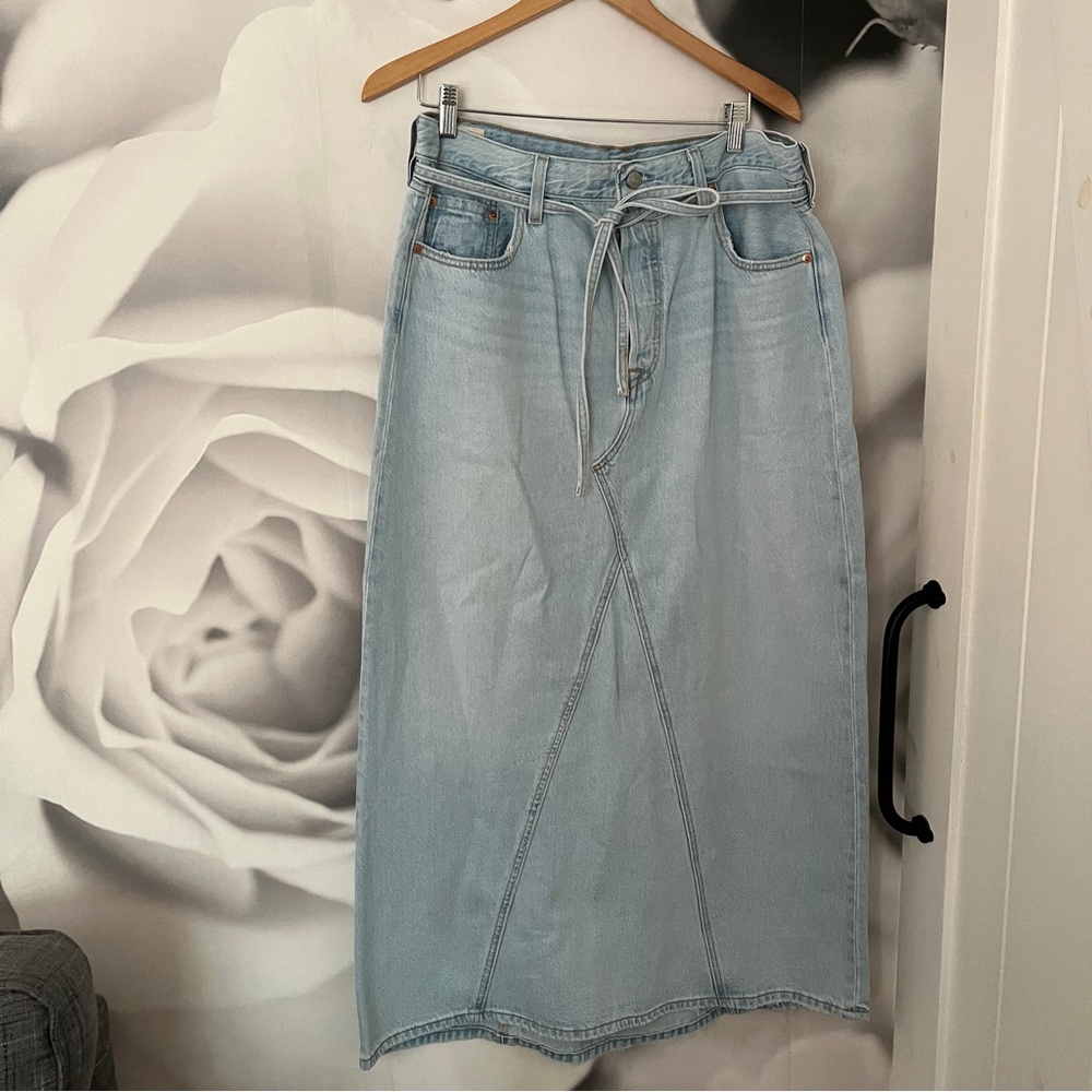 Levi’s Women’s Iconic Long Denim Skirt with Belt - Size 32